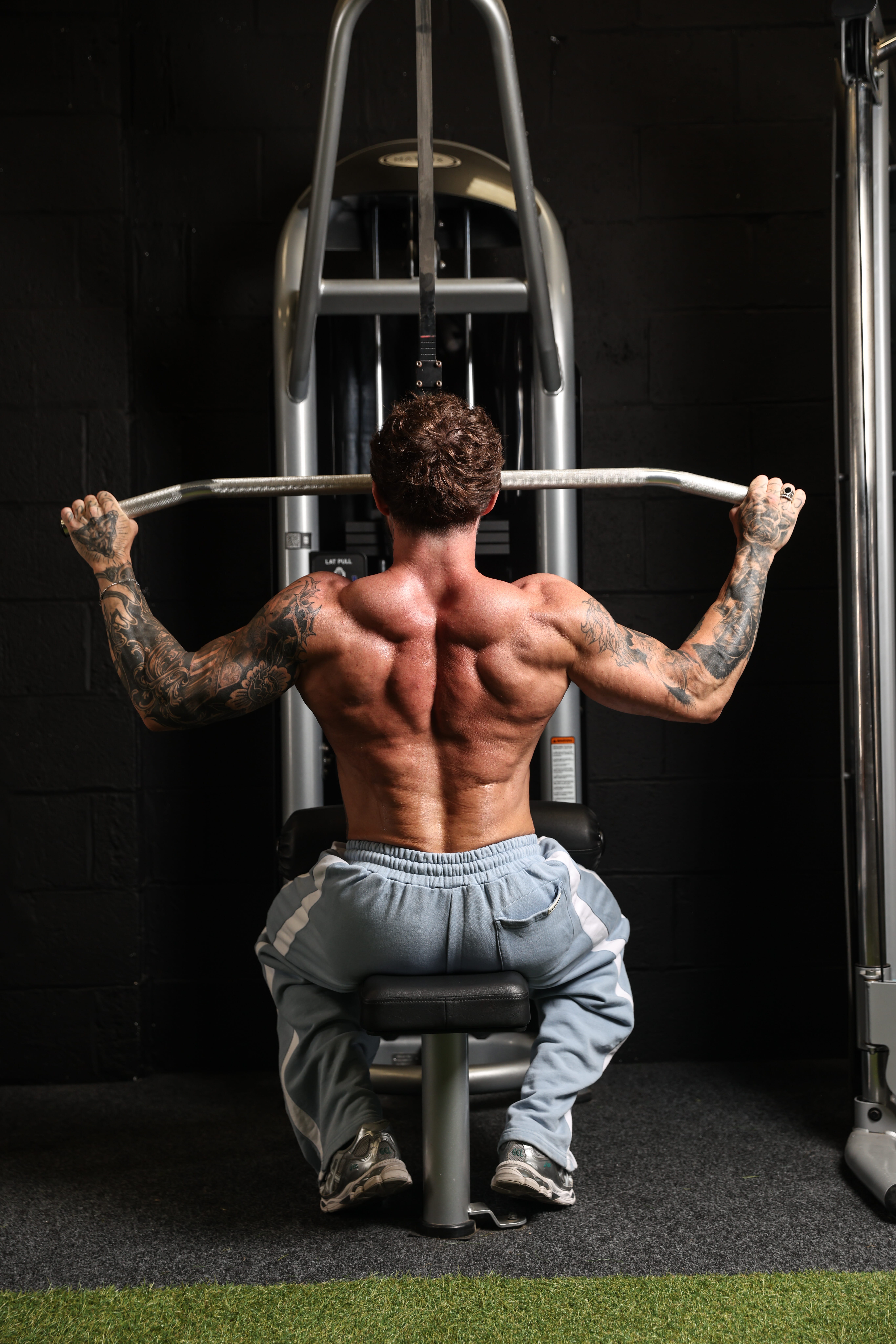 Lat pull down JB-8820